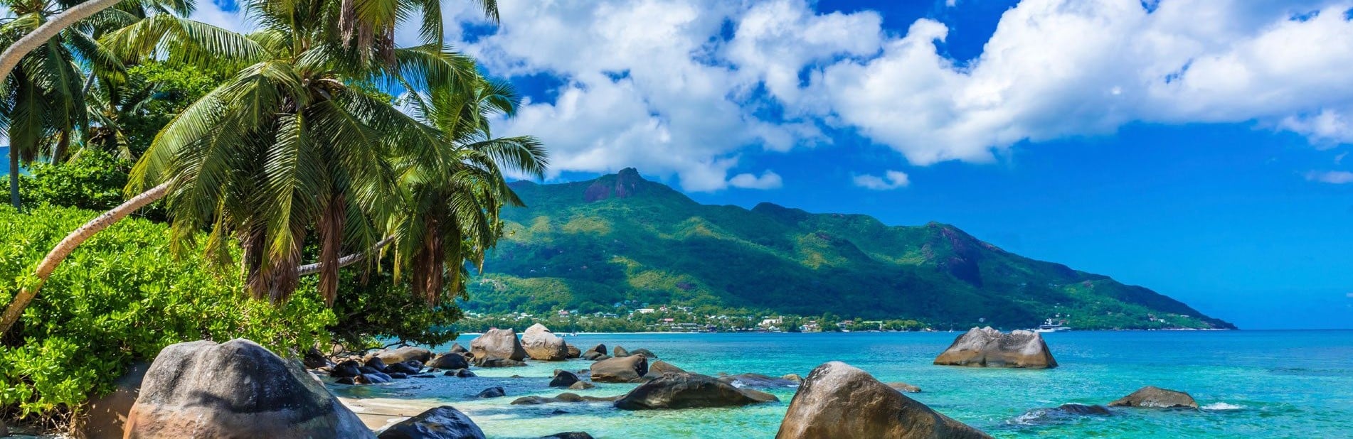 Yacht charter in the Seychelles