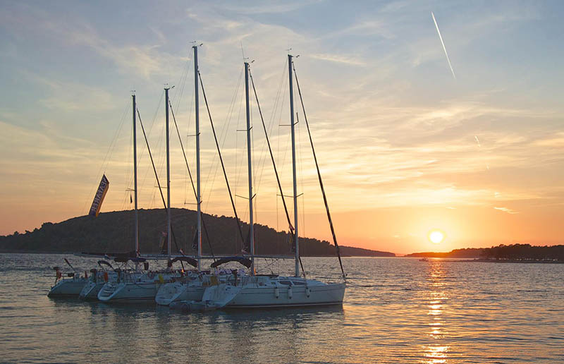 Seafarer yachts sunset