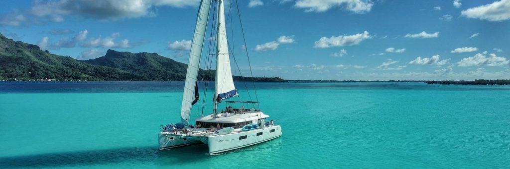 Catamaran cabin charter in French Polynesia