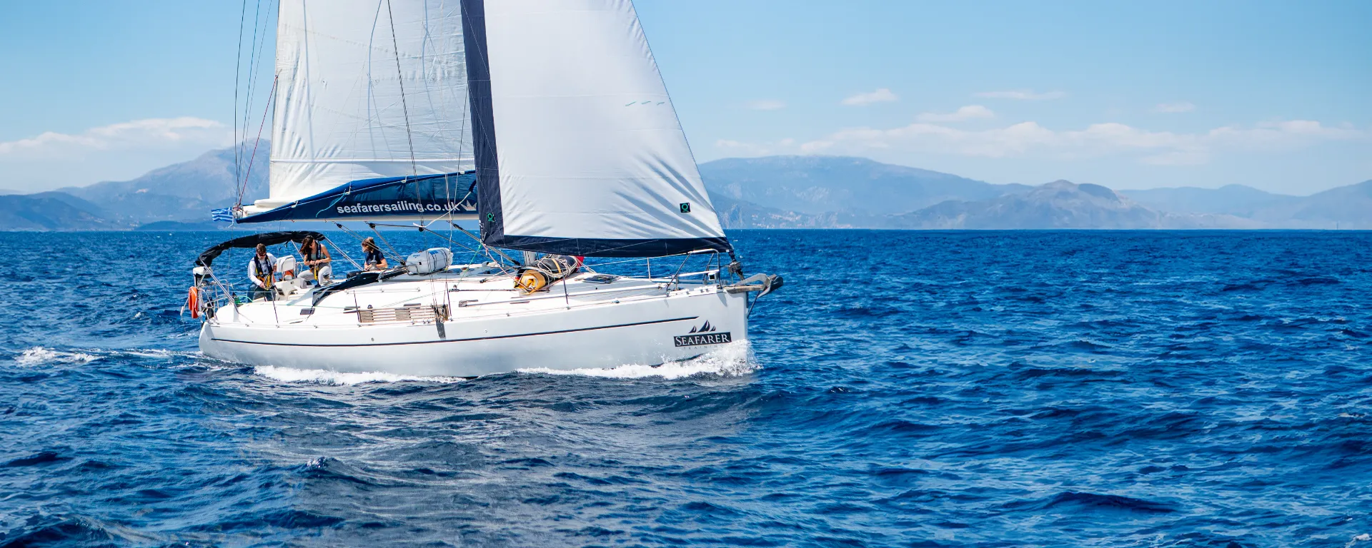 Harmony 42 Bartholome under sail in Greece