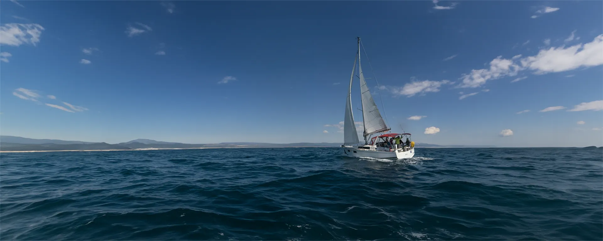 Oceanis 35.1 Bela under sail in Dalmatia