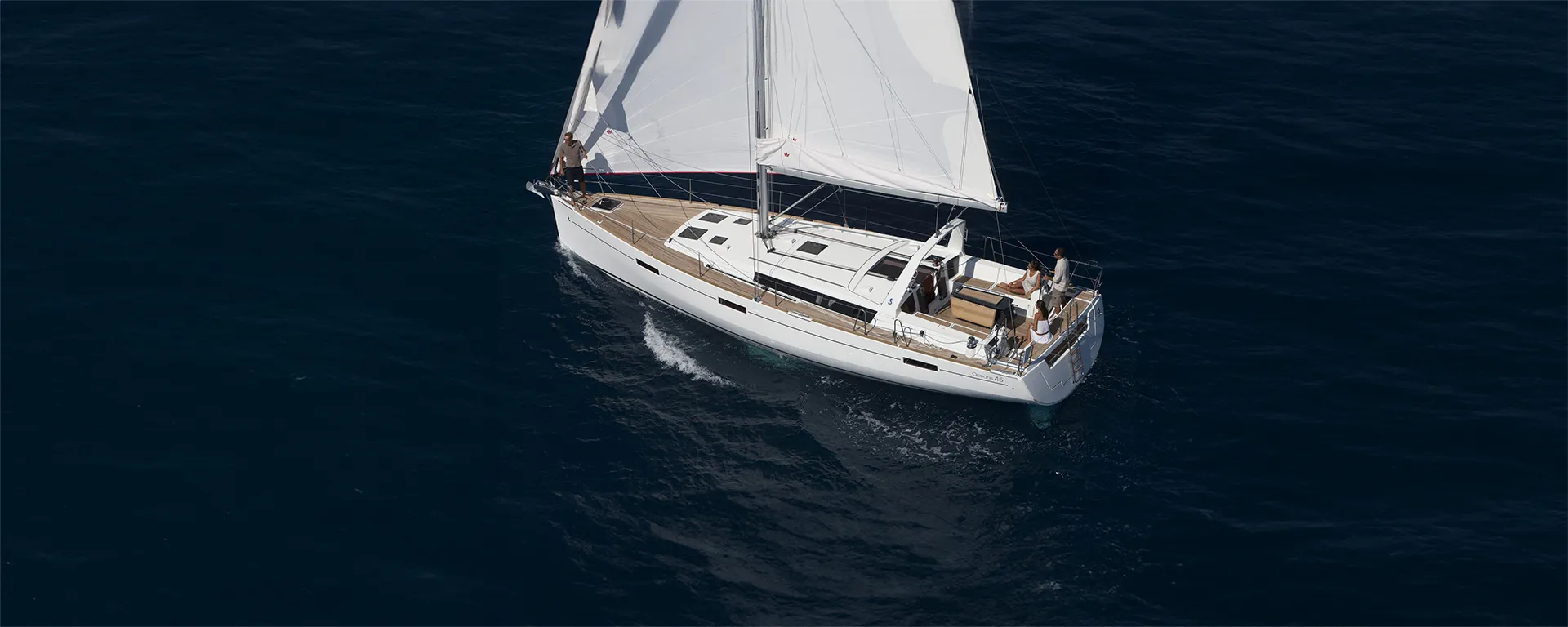 Oceanis 45 Mobula One under sail in Dalmatia
