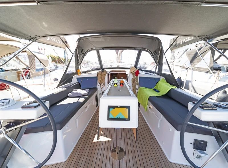 The cockpit and stern of Dufour 390 Agnes