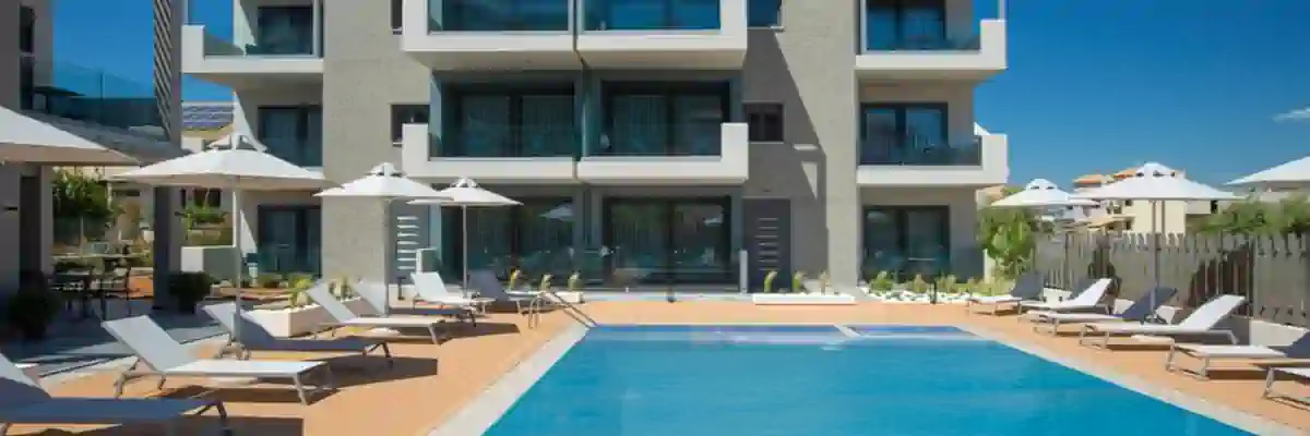 Modern KN Suites accommodation with swimming pool near Nikiana Beach Club in Greece – Seafarer Sailing holidays