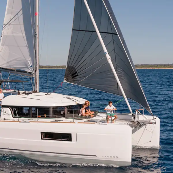 catamaran-training-featured-image