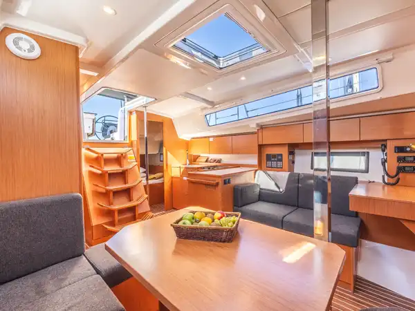 Bavaria C38 Eugenia Saloon