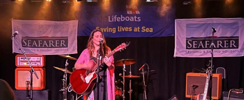 Live music performance during the 30 Years of Seafarer anniversary celebration in London.