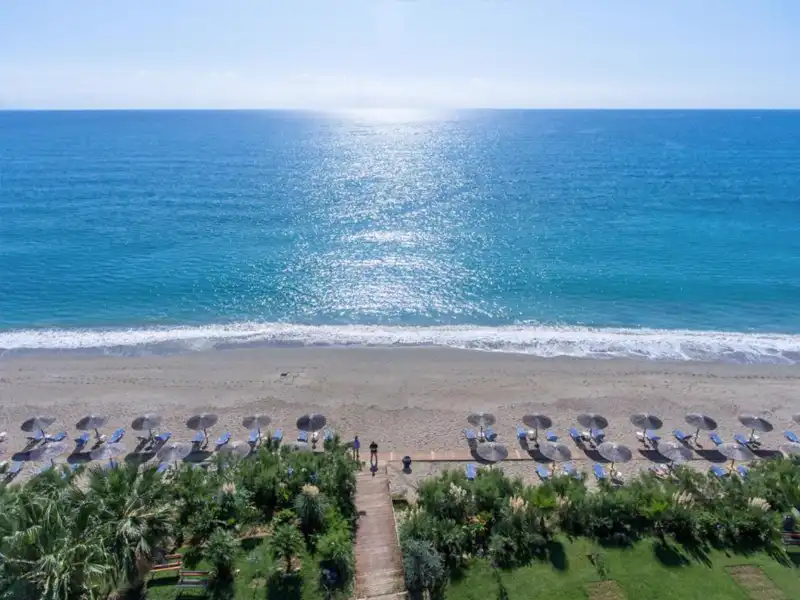 Hotel-beach