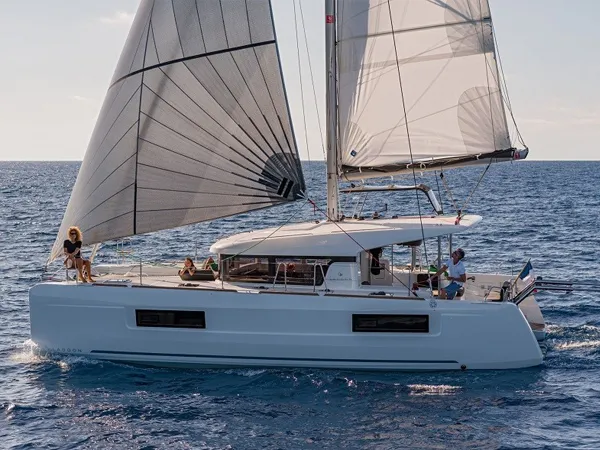 lagoon 40