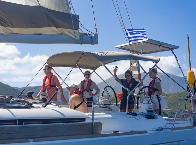 RYA Start Yachting course on a Seafarer training yacht