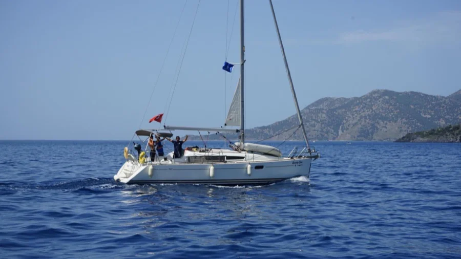 The Sun Odyssey 409 at sea off the Turkish coast