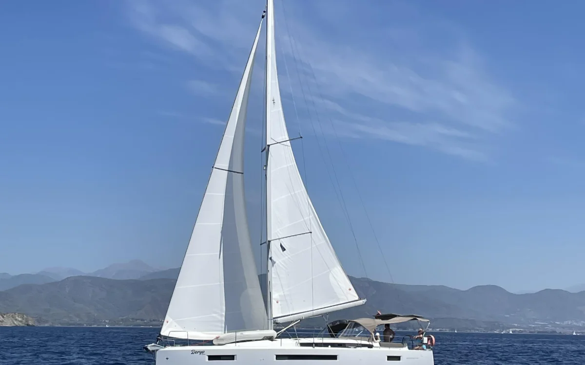 The Sun Odyssey 490 under sail on the Seafarer Fethiye flotilla